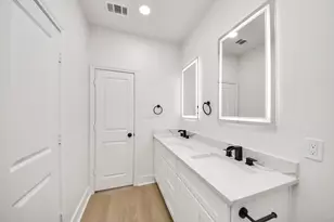 5226 Ricky St, Houston, TX 77033 - Photo 43