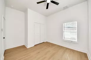 5226 Ricky St, Houston, TX 77033 - Photo 35