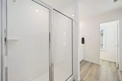 5930 Manning Oaks Street, Houston, TX 77091 - Photo 11