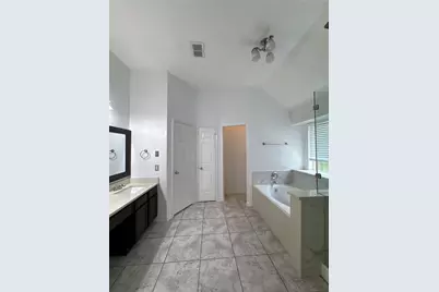 3210 Woodcreek Glen Lane, Houston, TX 77073 - Photo 17
