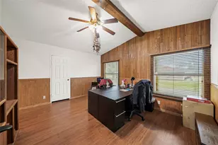 19645 Nordt Rd, Damon, TX 77430 - Photo 17