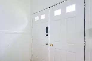 402 Tresvant Dr, Webster, TX 77598 - Photo 5