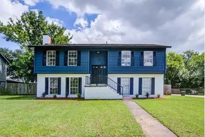 402 Tresvant Drive, Webster, TX 77598 - Photo 1