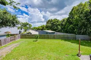 402 Tresvant Dr, Webster, TX 77598 - Photo 39