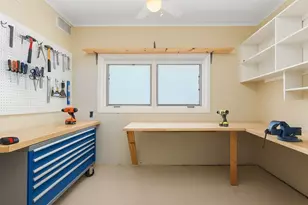 2011 Sea Cove Ct, Nassau Bay, TX 77058 - Photo 39