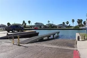 4006 Reeves Dr, Galveston, TX 77554 - Photo 17