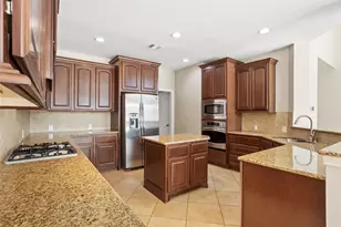 13806 Boca Grande Ln, Houston, TX 77044 - Photo 9