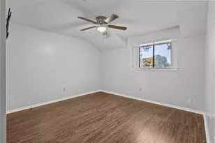 2202 Colonial Ct N, League City, TX 77573 - Photo 13