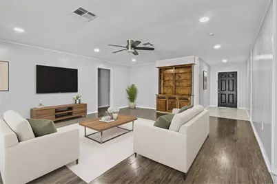 2202 Colonial Court N, League City, TX 77573 - Photo 25