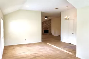 15650 Pebble Lake Dr, Houston, TX 77095 - Photo 3