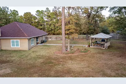203 Lariat Lane, Livingston, TX 77351 - Photo 41