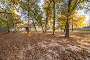 203 Lariat Ln, Livingston, TX 77351 - Photo 39