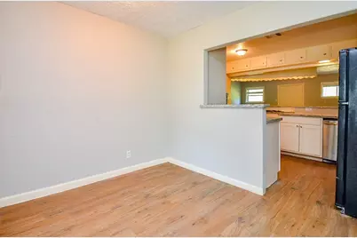 5405 Southlea Street, Houston, TX 77033 - Photo 13