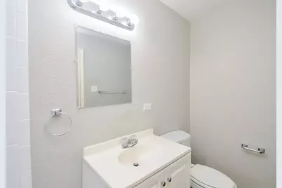 5405 Southlea Street, Houston, TX 77033 - Photo 31