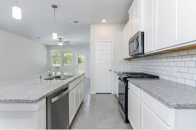 18565 Meadow Point Lane, Conroe, TX 77316 - Photo 7