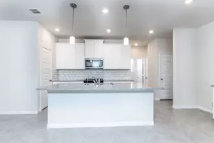 18565 Meadow Point Ln, Conroe, TX 77316 - Photo 5