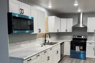 1300 N 2nd St, Killeen, TX 76541 - Photo 17