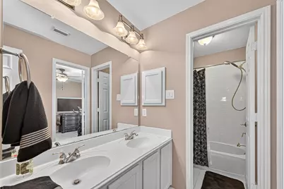 17107 Parsley Hawthorne Court, Houston, TX 77059 - Photo 31