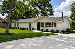 323 Spruce Lake Rd, Houston, TX 77336 - Photo 3