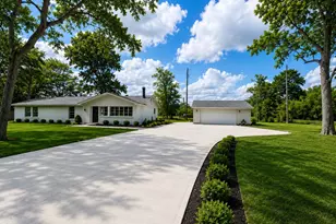 323 Spruce Lake Rd, Houston, TX 77336 - Photo 1