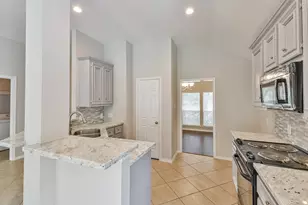 9623 Wakefield Village Dr, Houston, TX 77095 - Photo 9