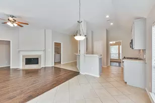 9623 Wakefield Village Dr, Houston, TX 77095 - Photo 13