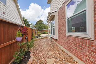 10222 Birchline Dr, Spring, TX 77379 - Photo 37
