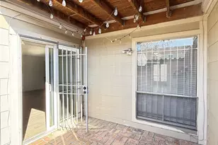 10721 Sandpiper Dr, Houston, TX 77096 - Photo 11