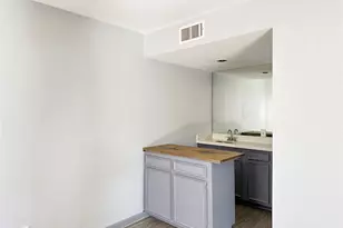 10721 Sandpiper Dr, Houston, TX 77096 - Photo 9