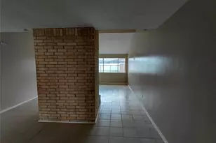 16511 Parkridge Ct, Houston, TX 77053 - Photo 11