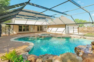 250 Wedgewood St, Lake Jackson, TX 77566 - Photo 5