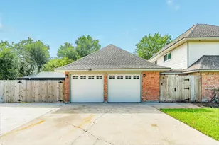 250 Wedgewood St, Lake Jackson, TX 77566 - Photo 9