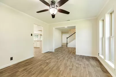 250 Wedgewood Street, Lake Jackson, TX 77566 - Photo 17