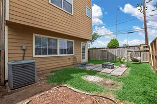 3103 Clearview Cir, Houston, TX 77025 - Photo 3