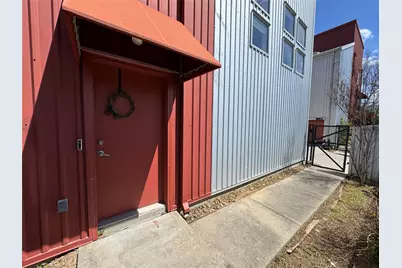 2605 Calumet #24, Houston, TX 77004 - Photo 3