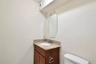 8314 La Roche Ln, Houston, TX 77036 - Photo 21