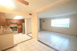 8314 La Roche Ln, Houston, TX 77036 - Photo 5
