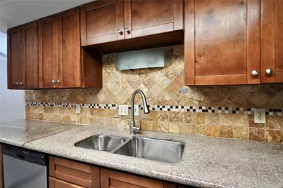 8314 La Roche Lane, Houston, TX 77036 - Photo 7