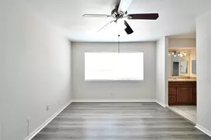 8314 La Roche Ln, Houston, TX 77036 - Photo 15