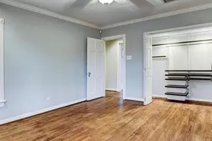 515 W 30th St, Houston, TX 77018 - Photo 7