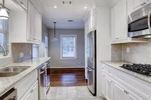 515 W 30th St, Houston, TX 77018 - Photo 5