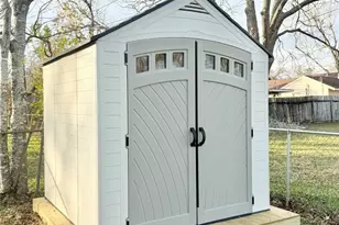 137 Laurel St, Lake Jackson, TX 77566 - Photo 31