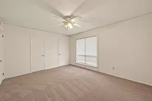 8211 Katy Fwy, Houston, TX 77024 - Photo 19