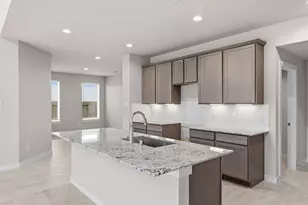 2024 Sugarberry Gully Ln, Conroe, TX 77301 - Photo 3