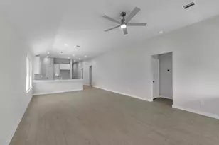 1763 Pecan Woods Ln, Conroe, TX 77301 - Photo 7
