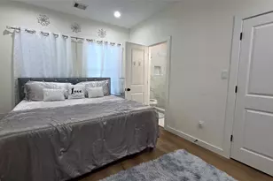 8113 Miley St, Houston, TX 77028 - Photo 11