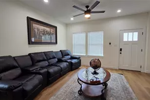 8113 Miley St, Houston, TX 77028 - Photo 3