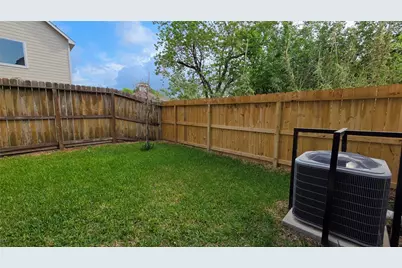 8113 Miley Street #B, Houston, TX 77028 - Photo 17