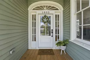 1803 27th St, Galveston, TX 77550 - Photo 3