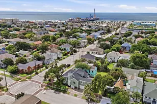 1803 27th St, Galveston, TX 77550 - Photo 39